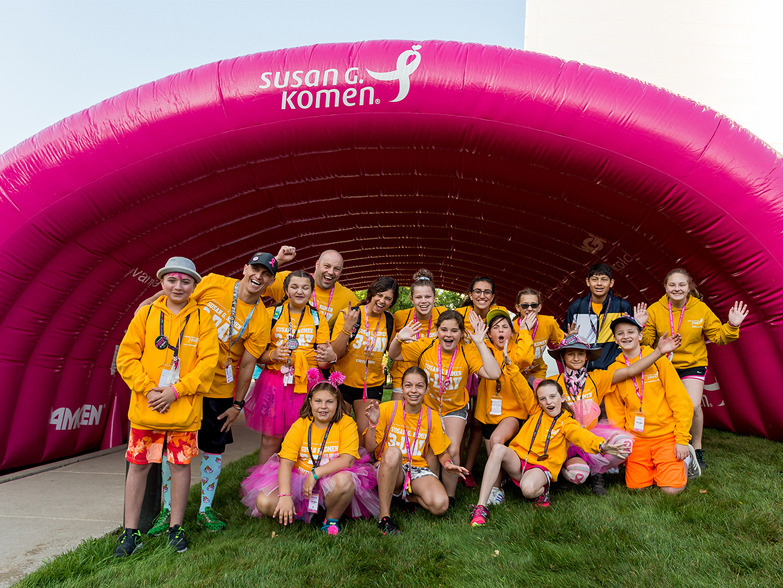 Komen Inflatable Tunnel